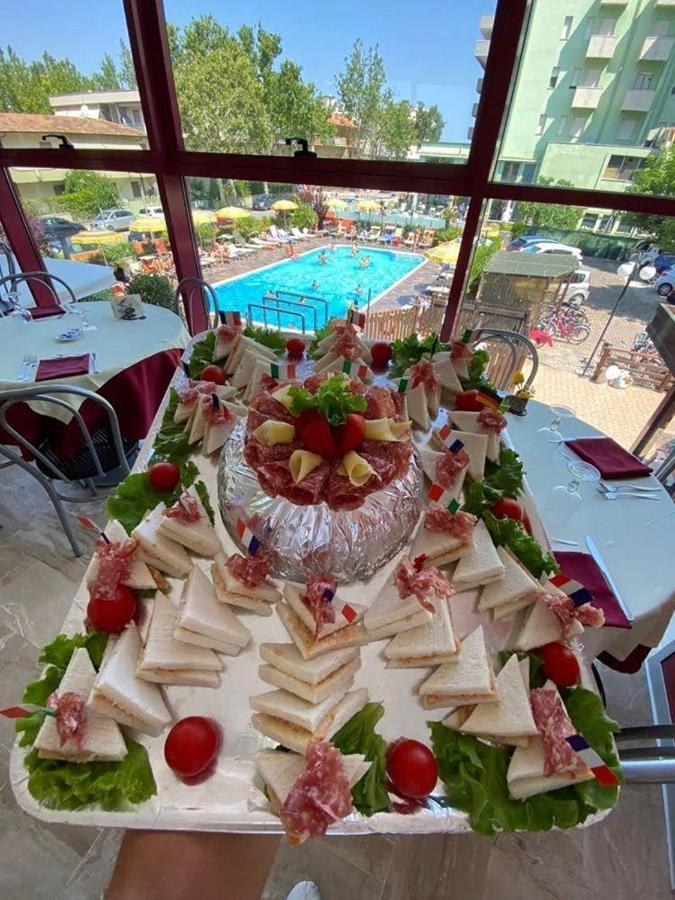 Hotel Prestigio Cesenatico Dış mekan fotoğraf