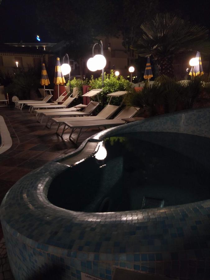 Hotel Prestigio Cesenatico Dış mekan fotoğraf
