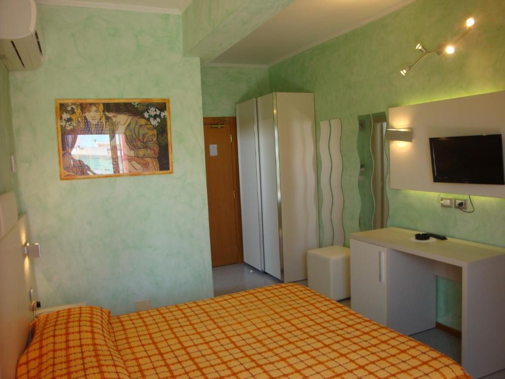 Hotel Prestigio Cesenatico Oda fotoğraf