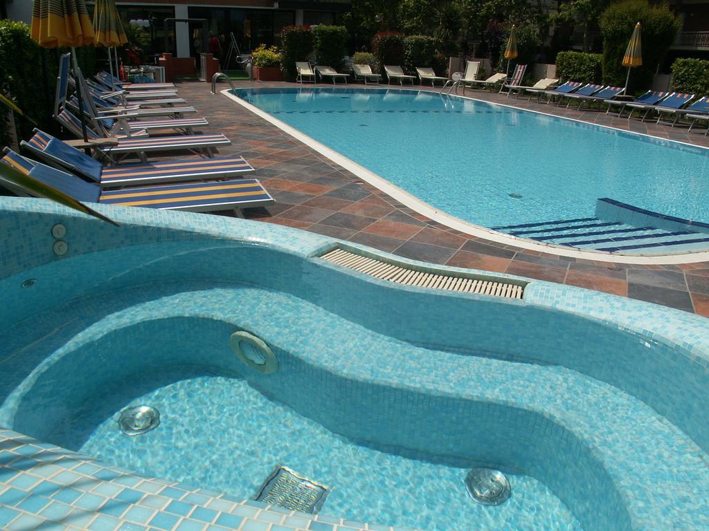 Hotel Prestigio Cesenatico Dış mekan fotoğraf
